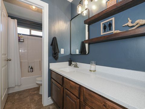 Tiny photo for 879 W SADDLEBROOK DR, Kaysville, UT 84037 (MLS # 2153526)