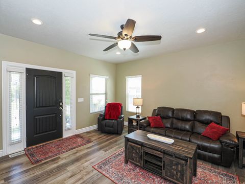 Tiny photo for 879 W SADDLEBROOK DR, Kaysville, UT 84037 (MLS # 2153526)