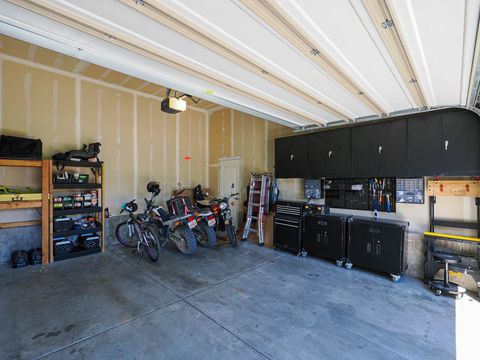 Tiny photo for 879 W SADDLEBROOK DR, Kaysville, UT 84037 (MLS # 2153526)