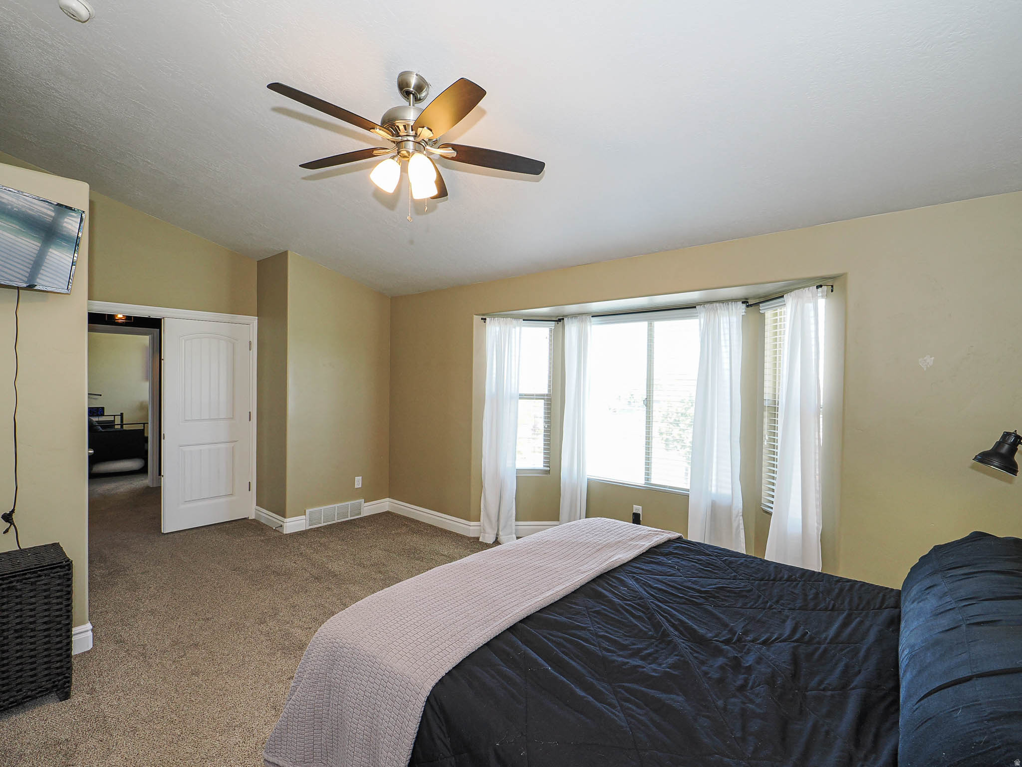 BRIDLEWALK PLACE - Residential