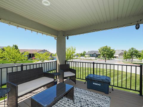 Tiny photo for 879 W SADDLEBROOK DR, Kaysville, UT 84037 (MLS # 2153526)
