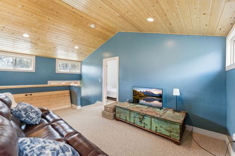 Tiny photo for 163 MOUNT AERIE UPPER LOOP, Oakley, UT 84055 (MLS # 2153386)