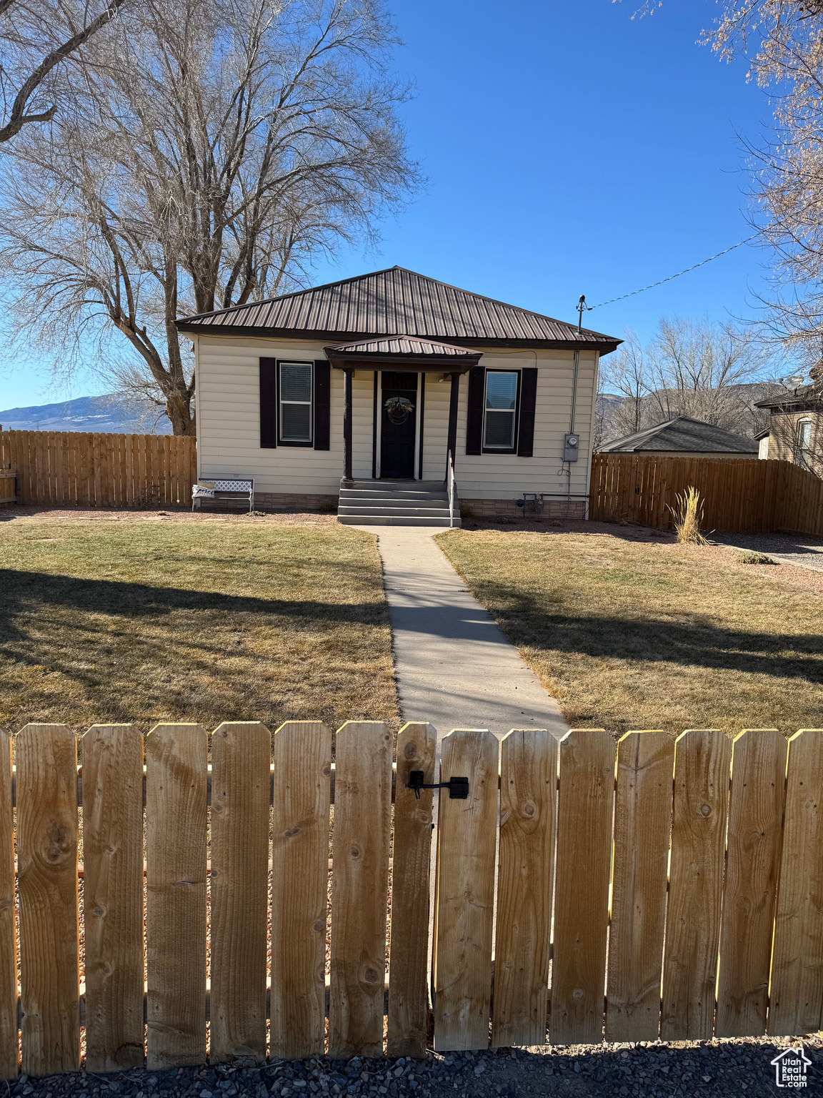 Don't miss out on this charming home nestled in Austin. All remolded this home provides comfort and a cozy feeling. This two bedroom home has all the comforts of home. Don't miss out on this one.