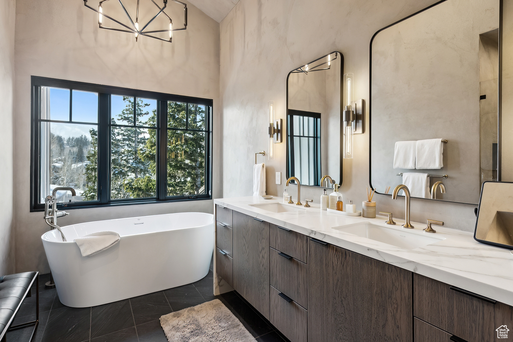 STAG LODGE - Residential