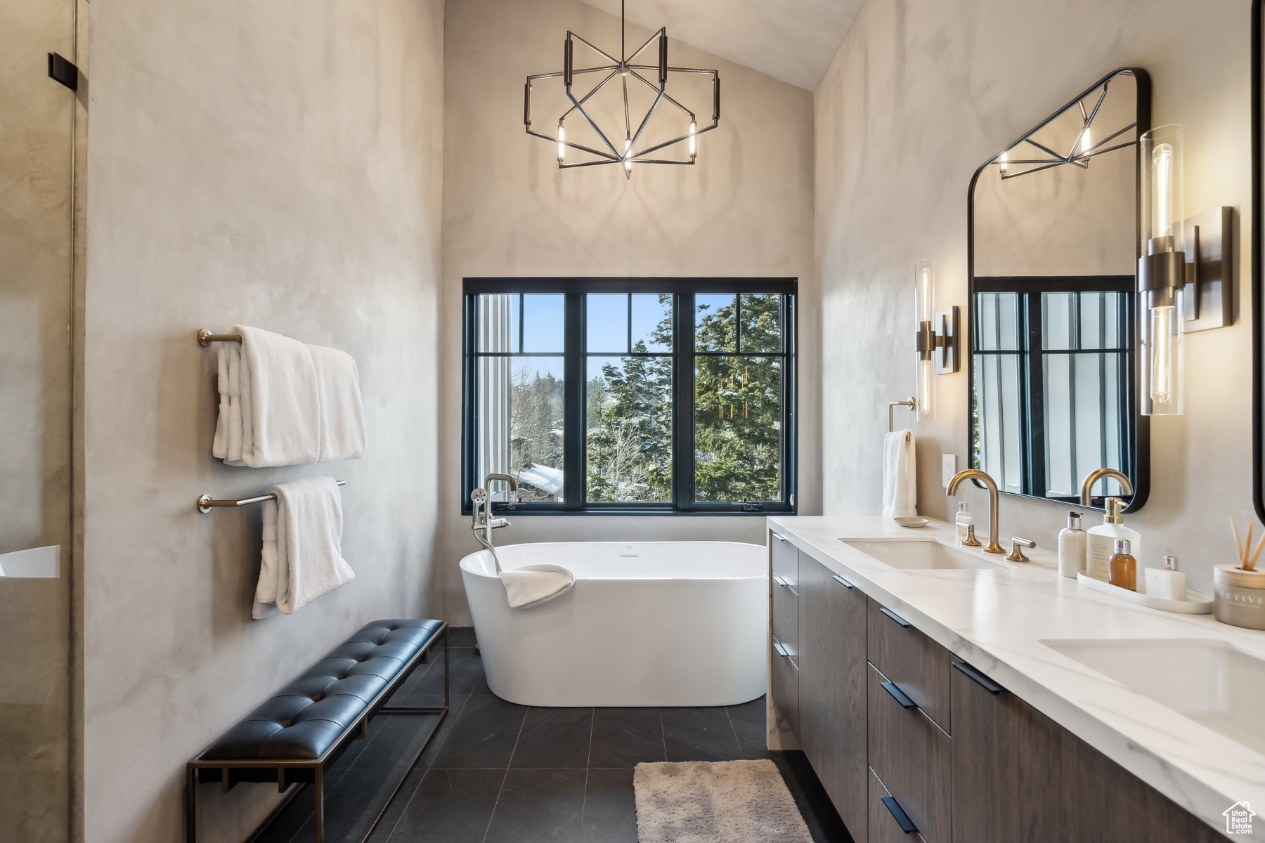 STAG LODGE - Residential