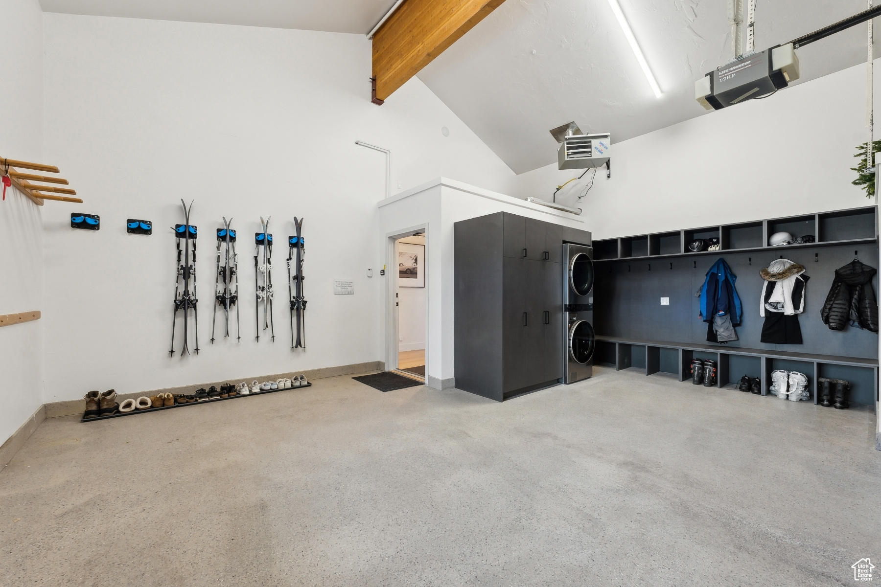 STAG LODGE - Residential