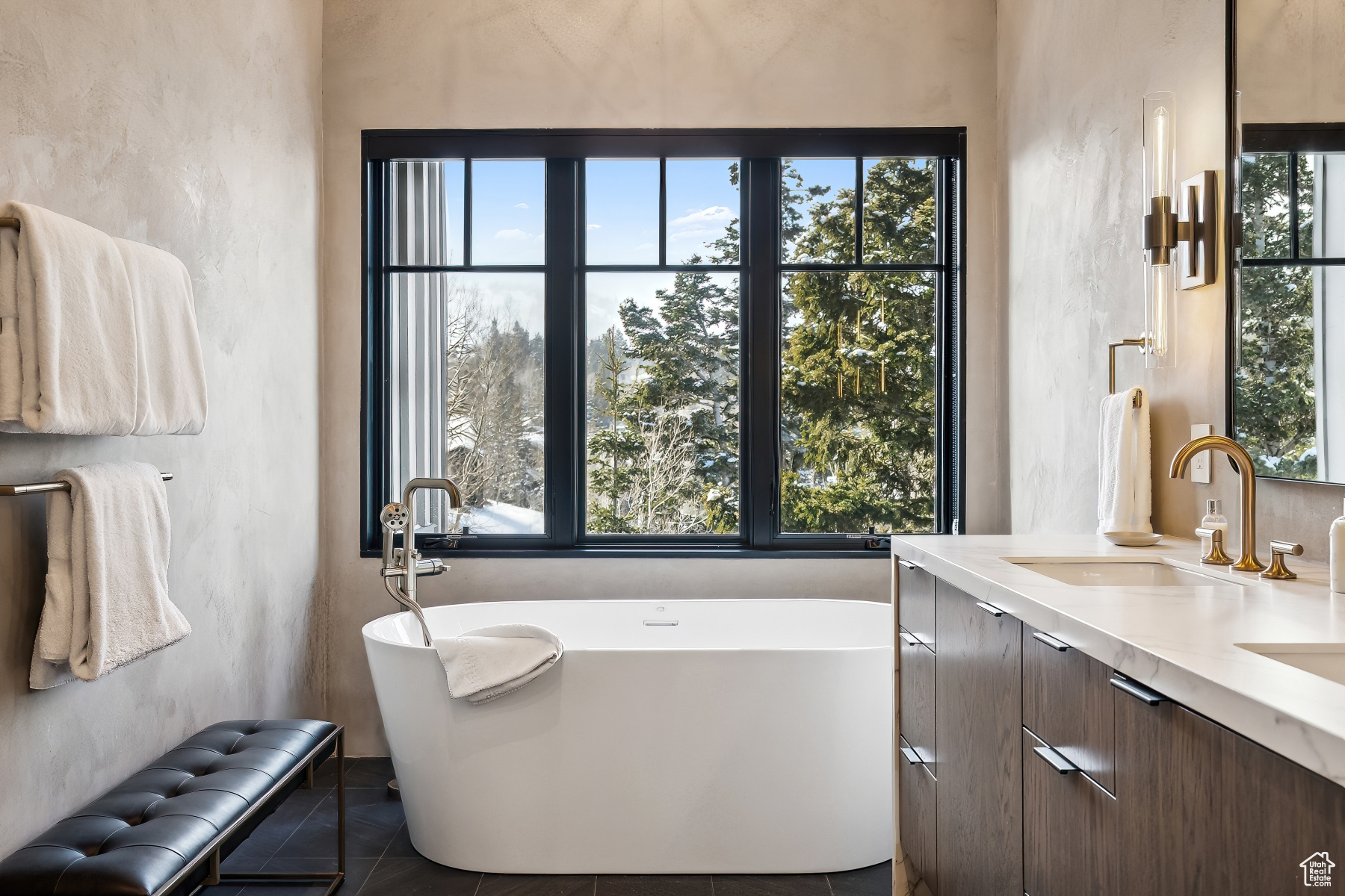 STAG LODGE - Residential