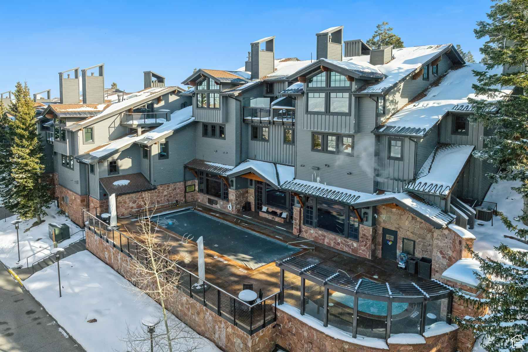 STAG LODGE - Residential