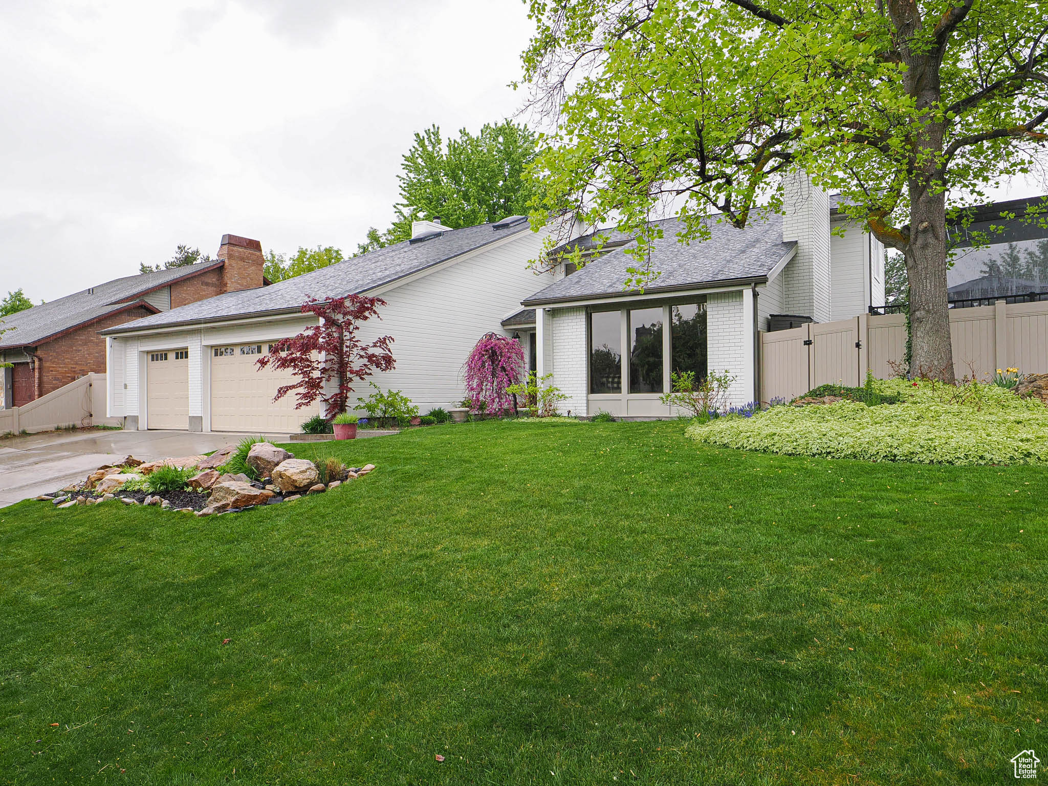 BRIDLEWALK - Residential