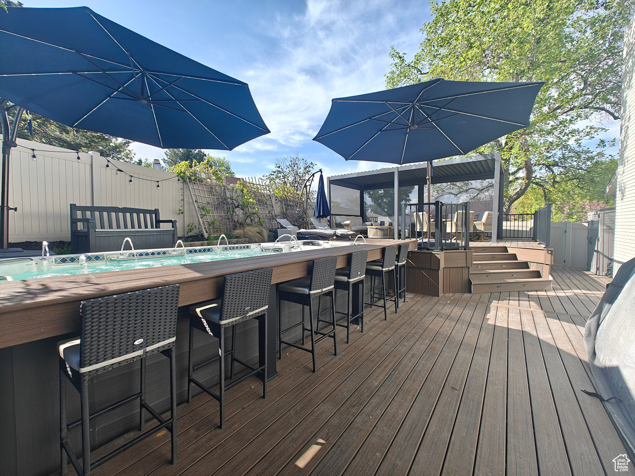 BRIDLEWALK - Residential