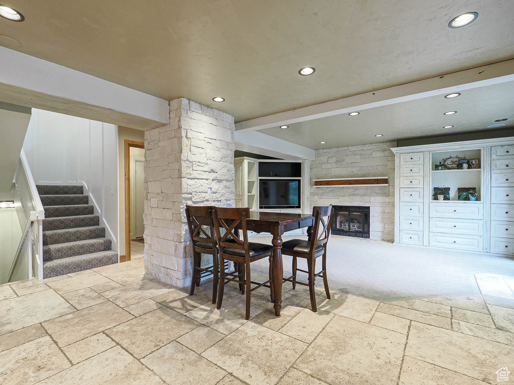 BRIDLEWALK - Residential