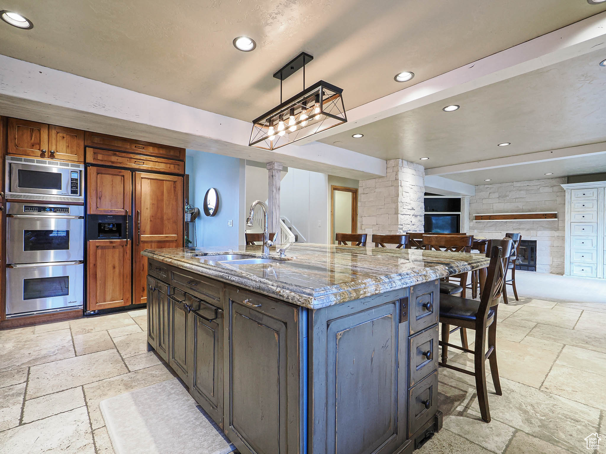 BRIDLEWALK - Residential
