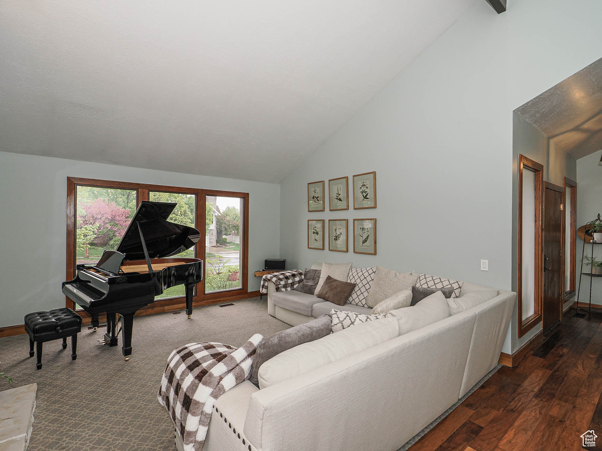 BRIDLEWALK - Residential