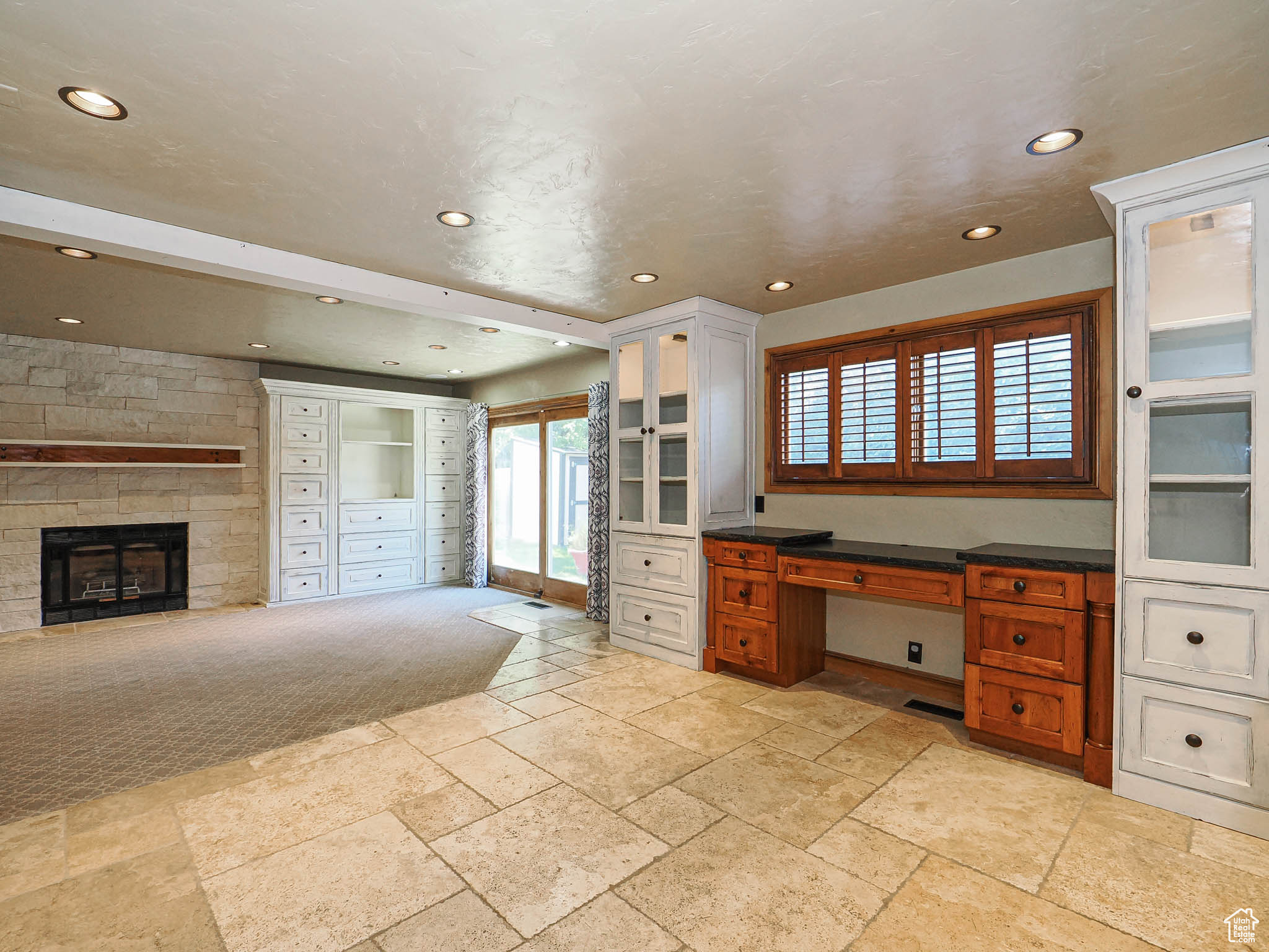 BRIDLEWALK - Residential