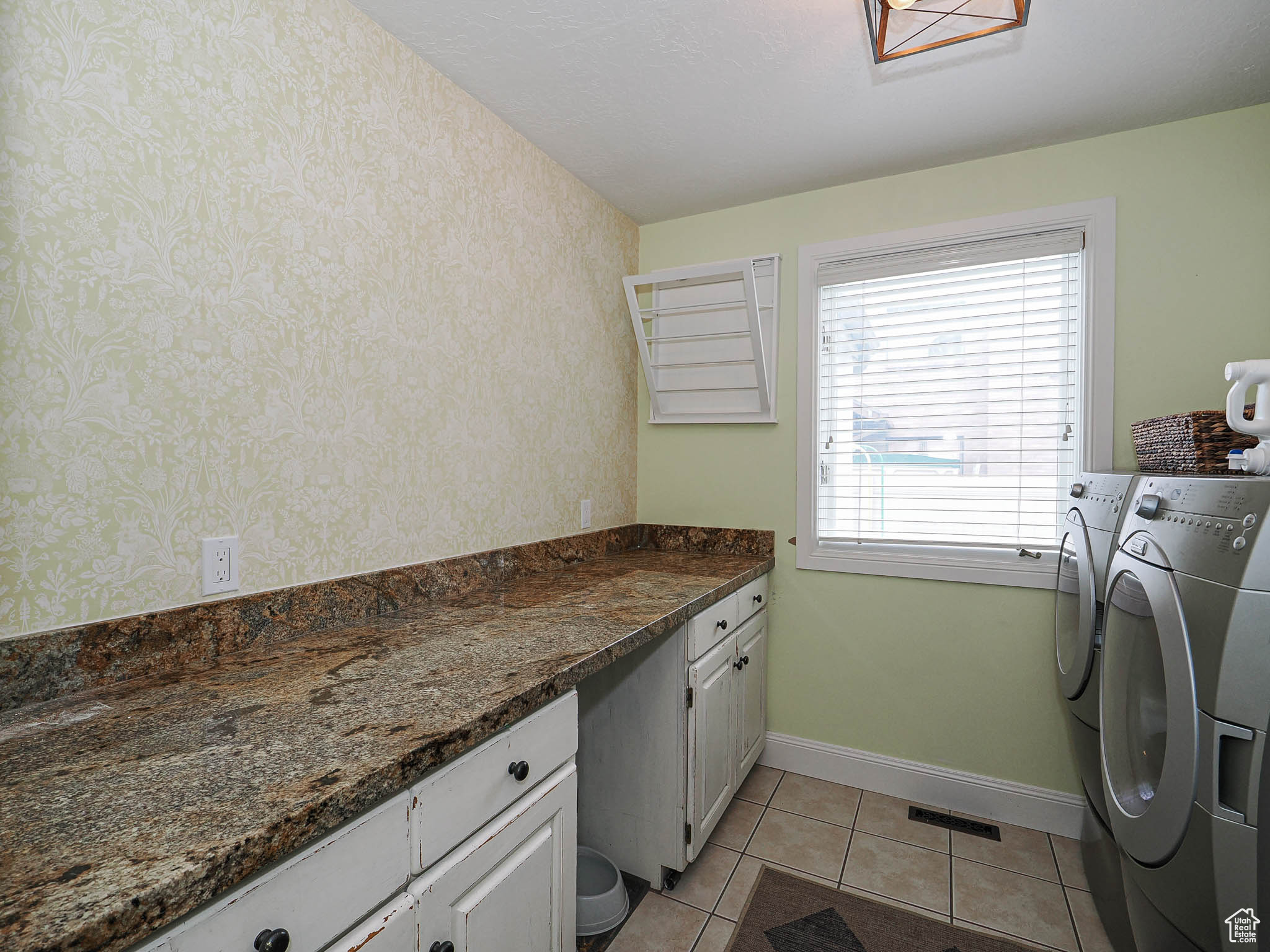 BRIDLEWALK - Residential