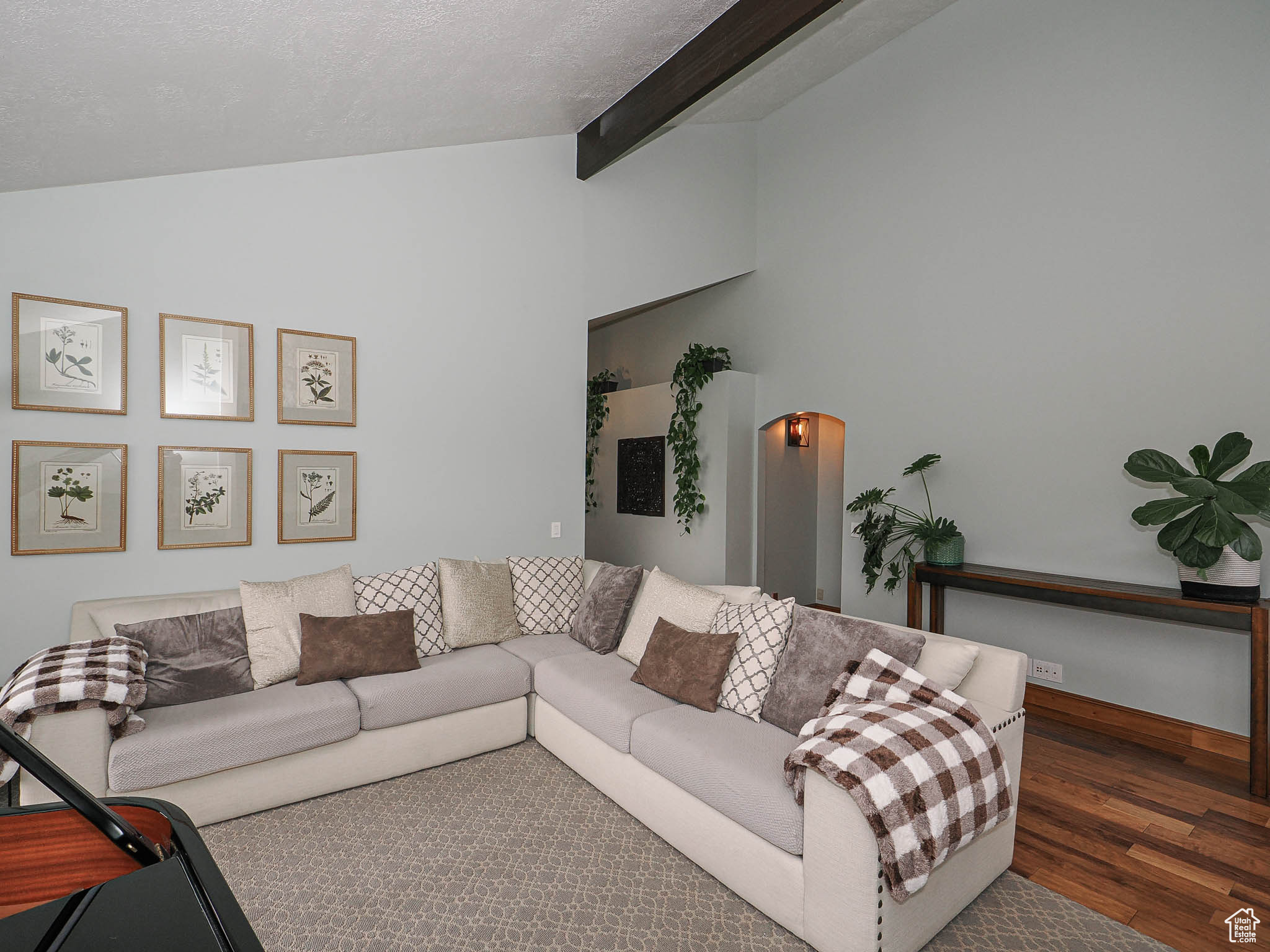 BRIDLEWALK - Residential