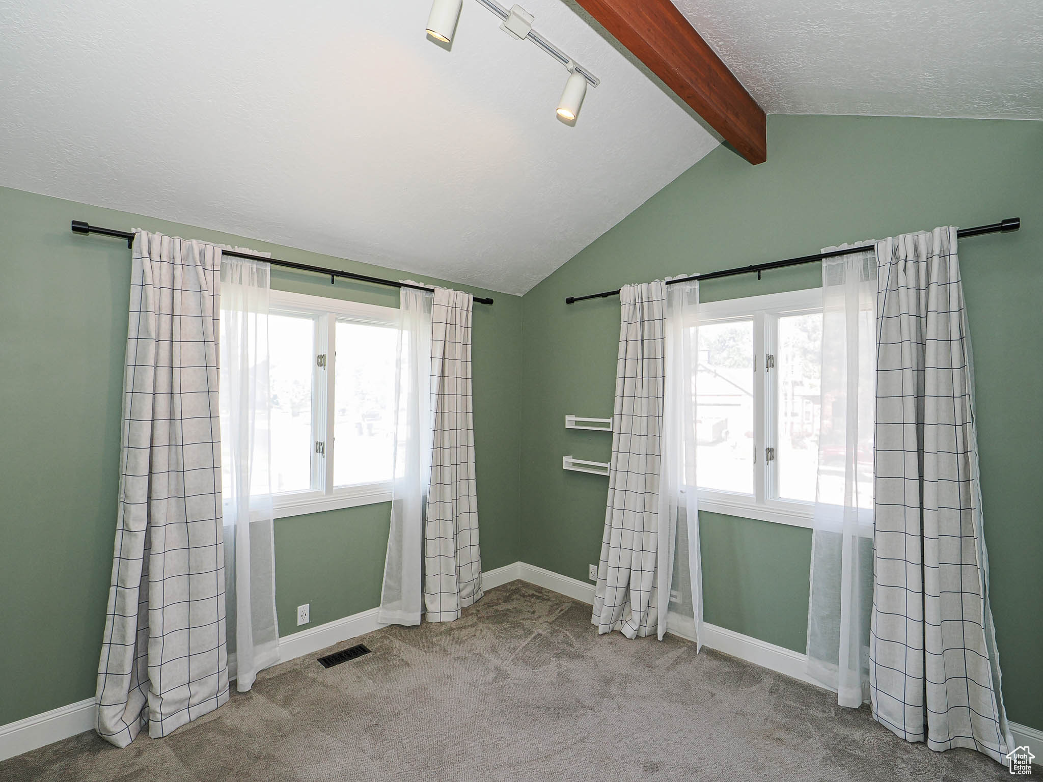 BRIDLEWALK - Residential