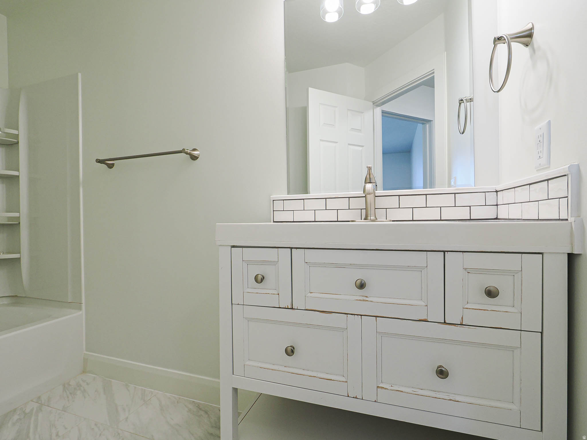 PAR FOUR PLACE - Residential