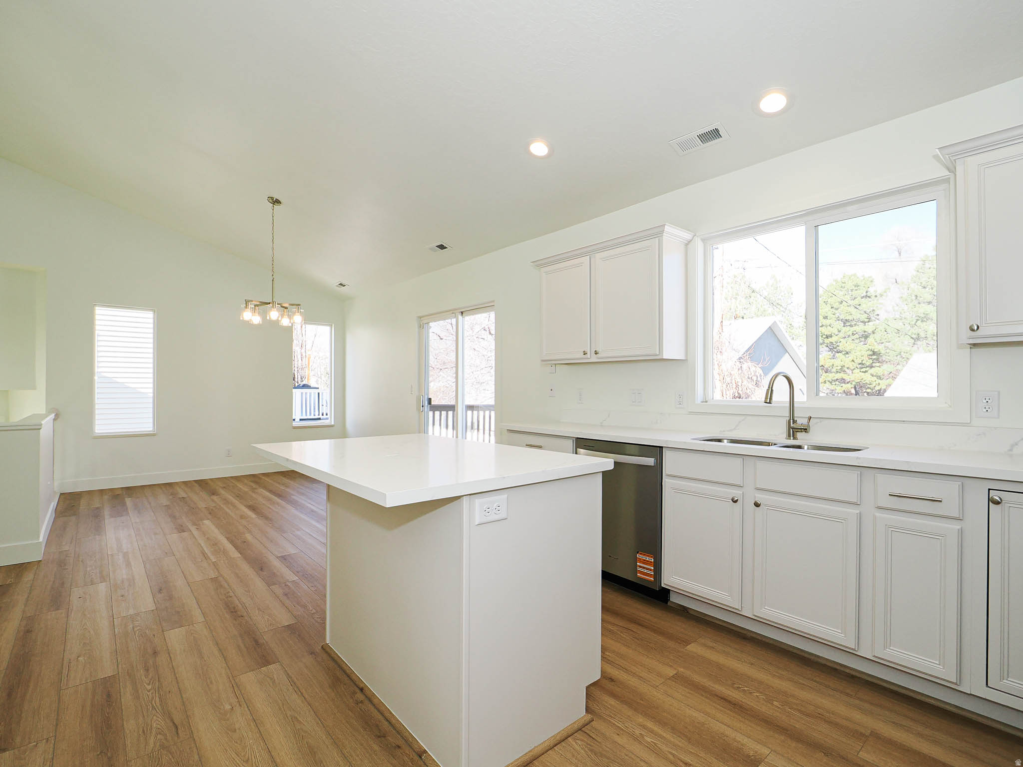 PAR FOUR PLACE - Residential