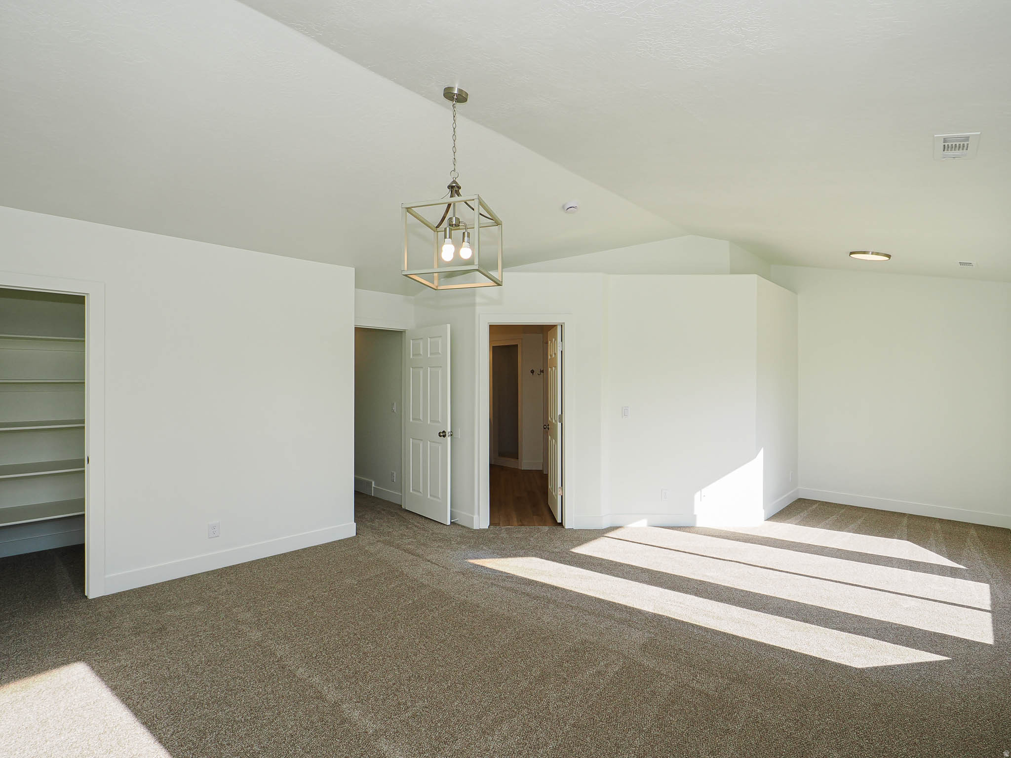 PAR FOUR PLACE - Residential