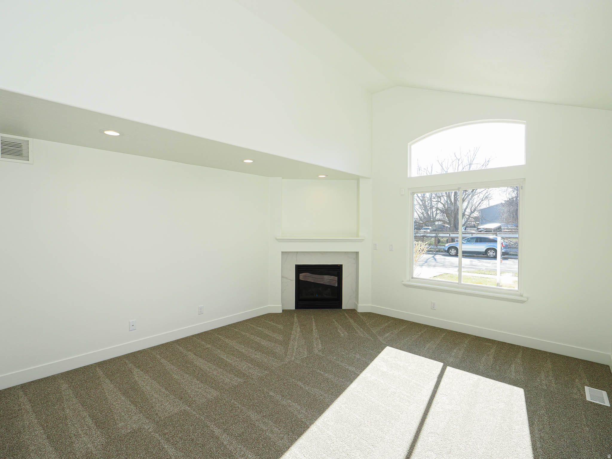 PAR FOUR PLACE - Residential