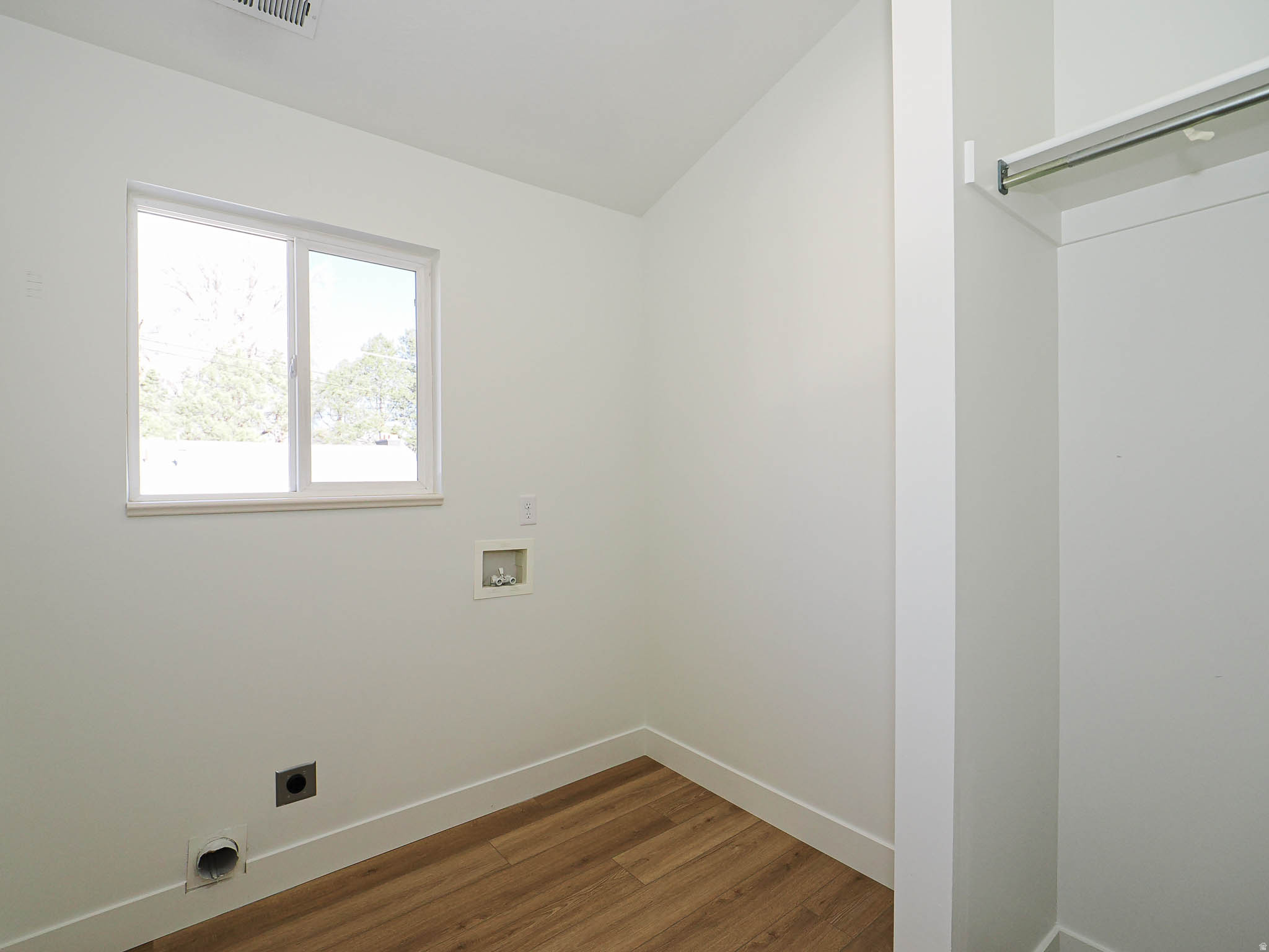 PAR FOUR PLACE - Residential