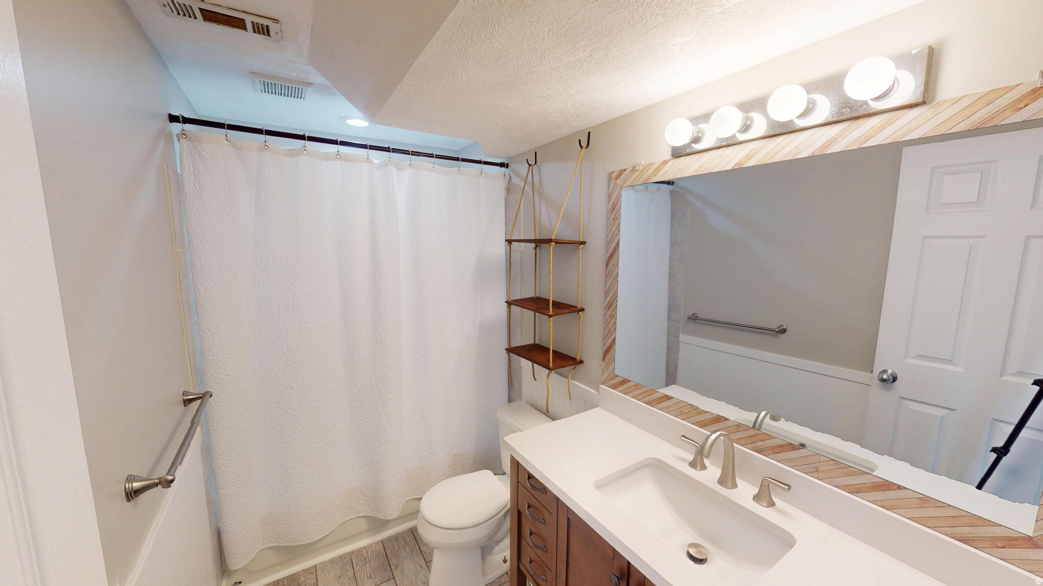 KAUFMAN AND BROAD AT PILGRIMS LANDING - Residential