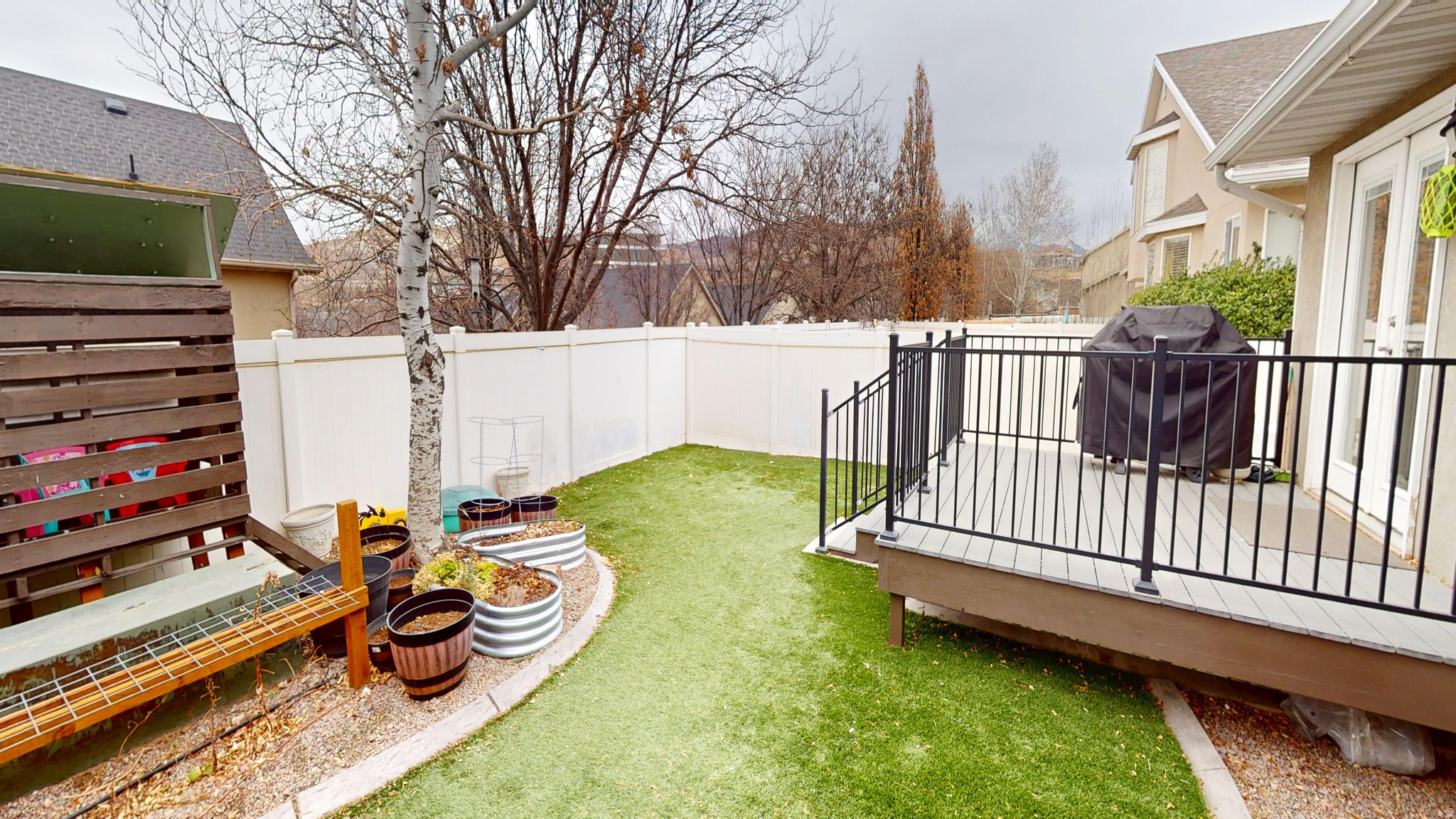 KAUFMAN AND BROAD AT PILGRIMS LANDING - Residential