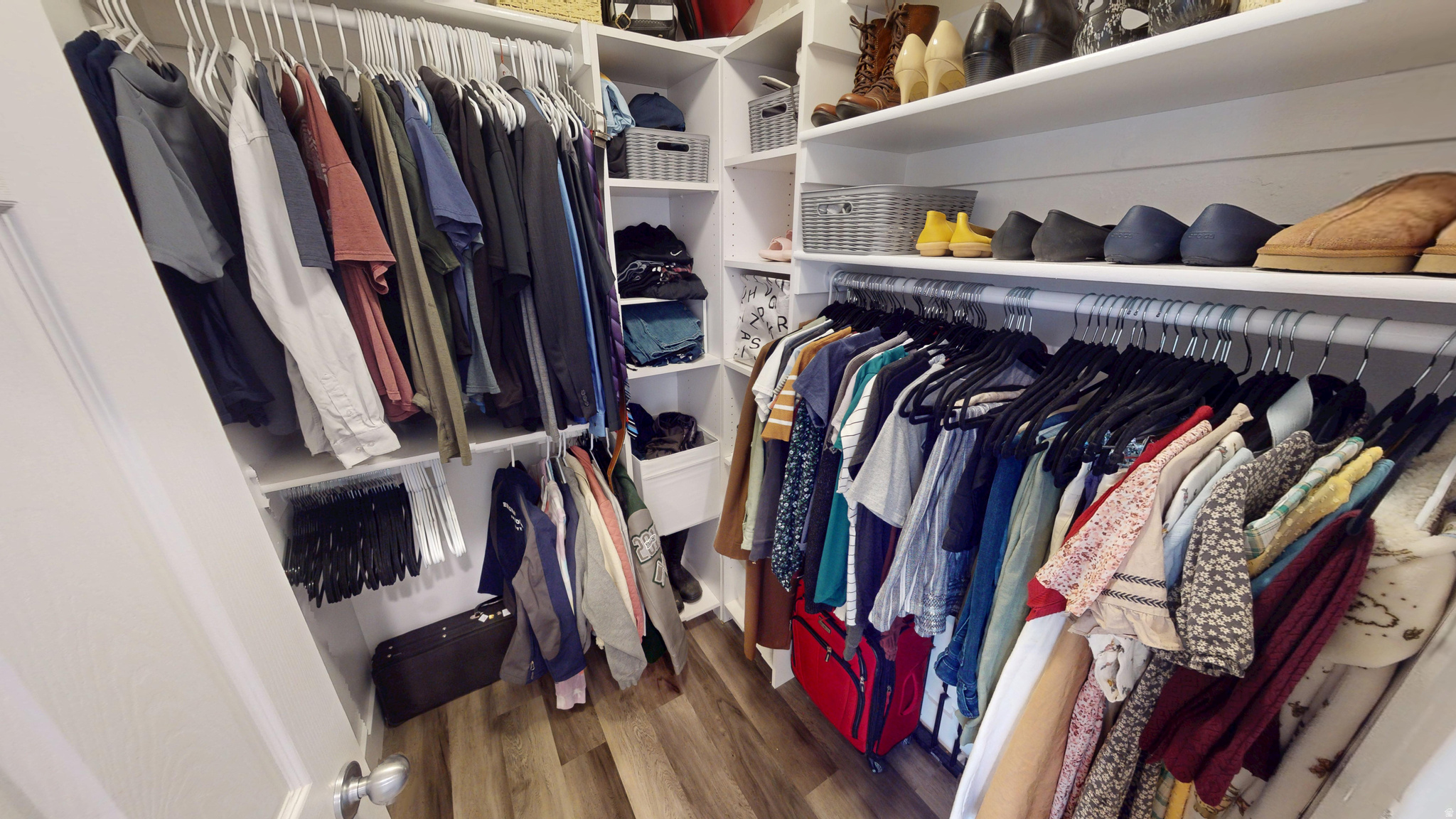 KAUFMAN AND BROAD AT PILGRIMS LANDING - Residential