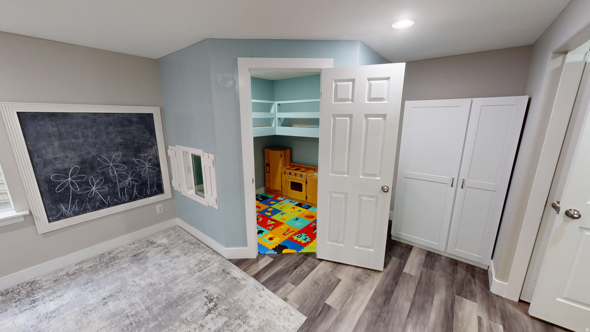 KAUFMAN AND BROAD AT PILGRIMS LANDING - Residential