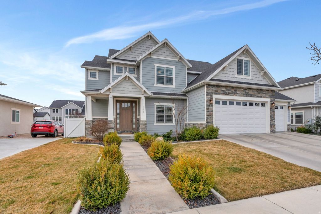 Photo of 198 E ZINFANDEL LN, Vineyard, UT 84059 (MLS # 2143661)