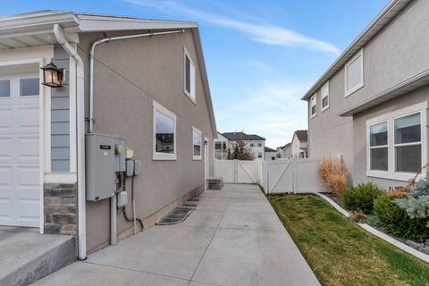 Tiny photo for 198 E ZINFANDEL LN, Vineyard, UT 84059 (MLS # 2143661)