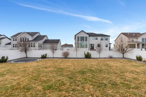 Tiny photo for 198 E ZINFANDEL LN, Vineyard, UT 84059 (MLS # 2143661)