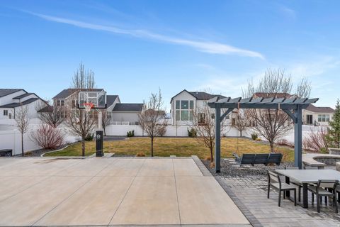 Tiny photo for 198 E ZINFANDEL LN, Vineyard, UT 84059 (MLS # 2143661)
