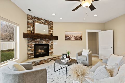 Tiny photo for 758 W 375 N, Springville, UT 84663 (MLS # 2130078)
