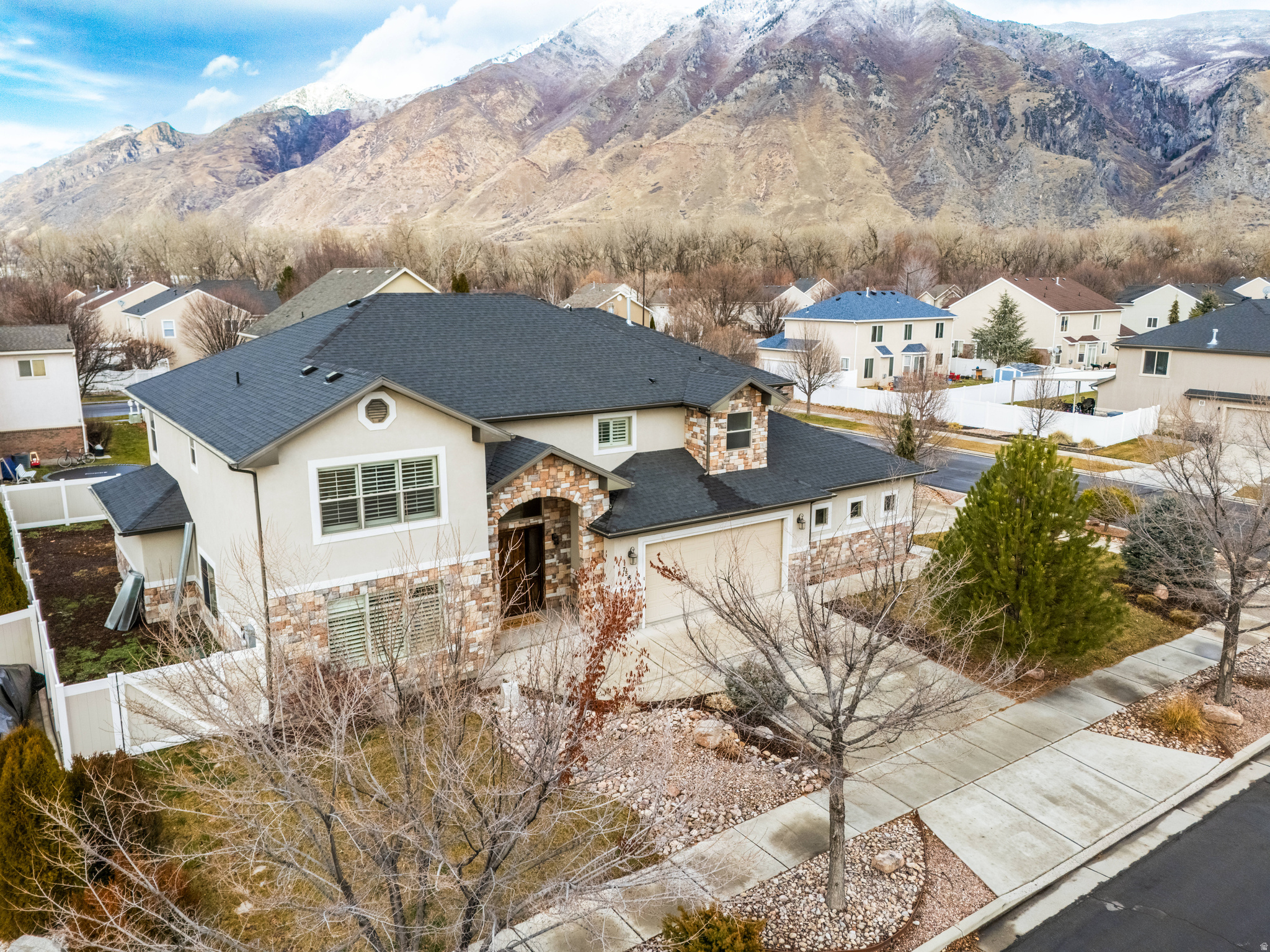 HARVEST MEADOWS - Residential
