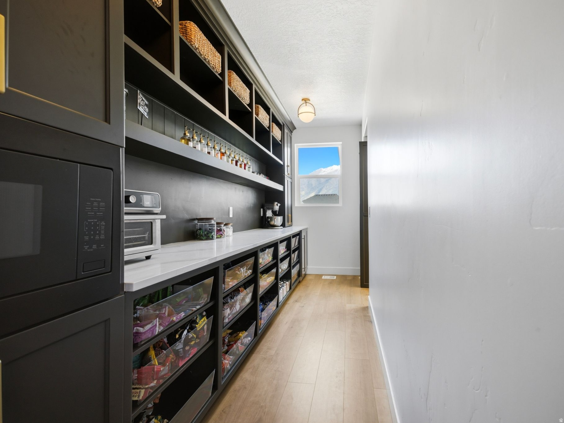 HIGH SKY ESTATES - Residential