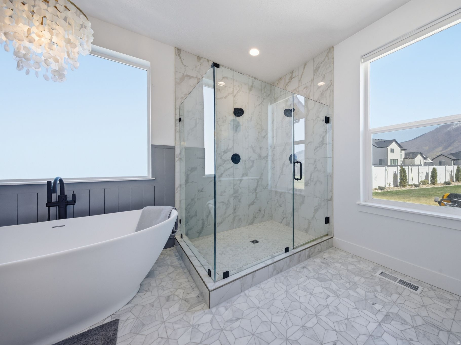 HIGH SKY ESTATES - Residential