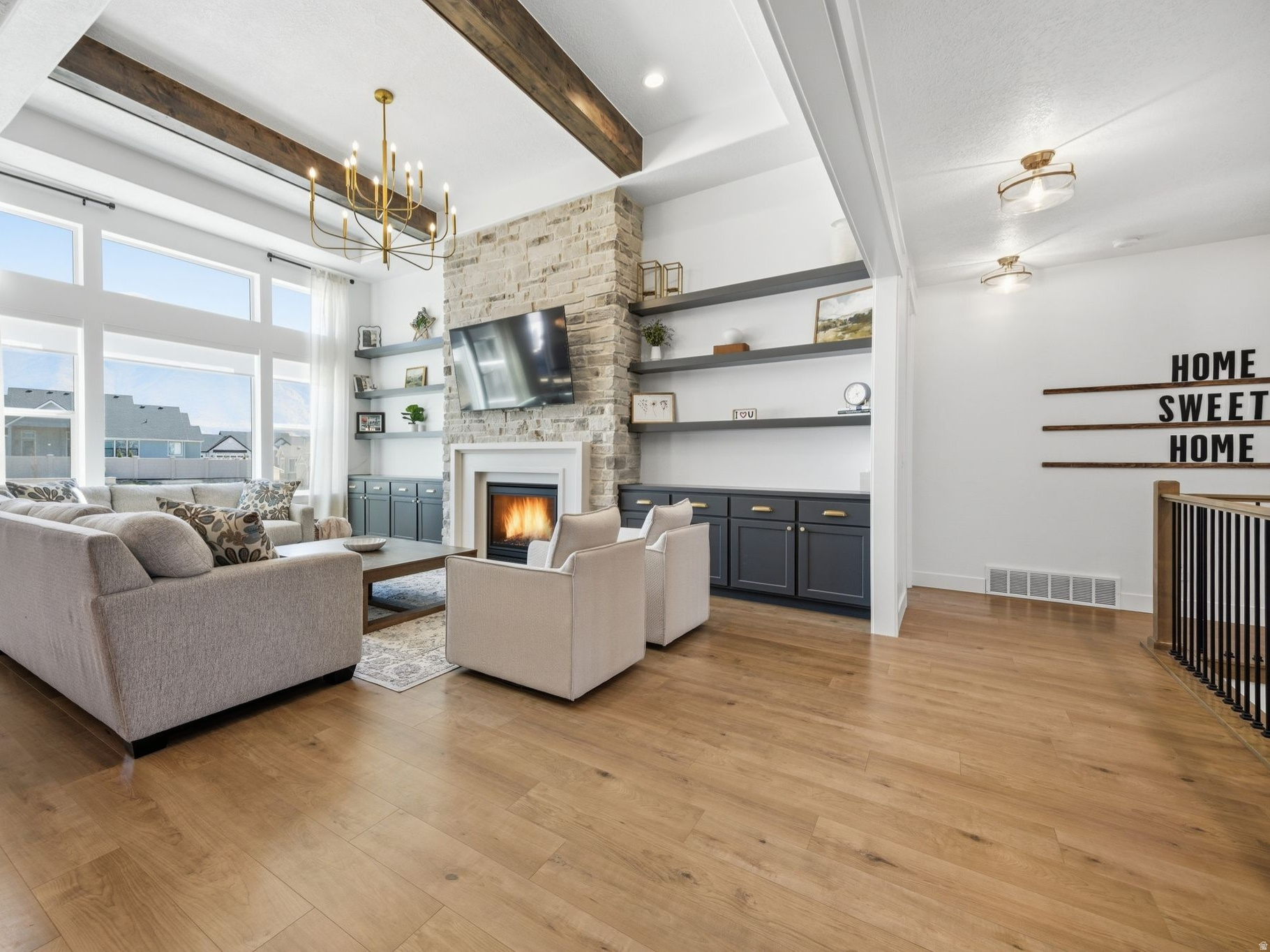 HIGH SKY ESTATES - Residential