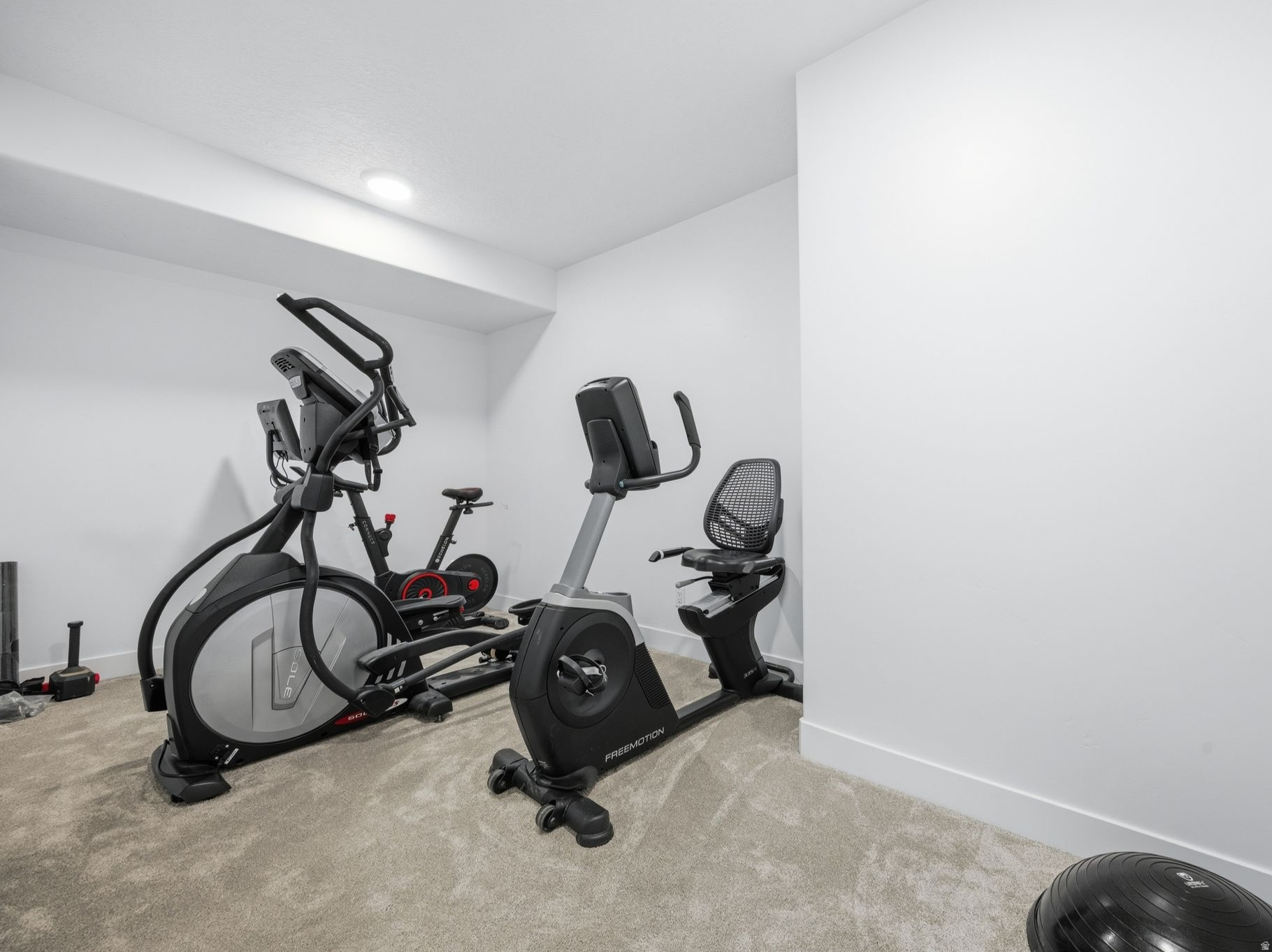 HIGH SKY ESTATES - Residential