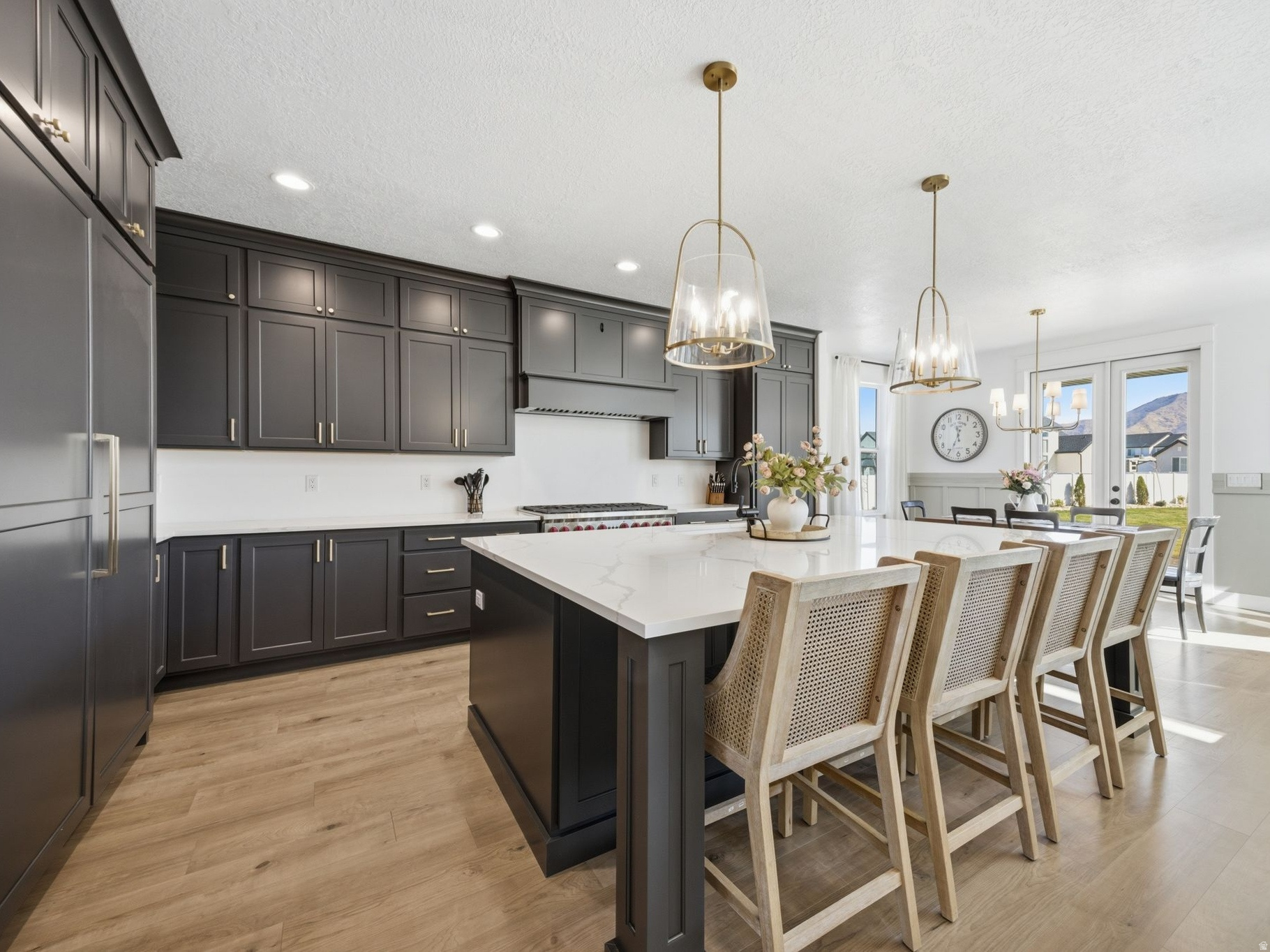 HIGH SKY ESTATES - Residential