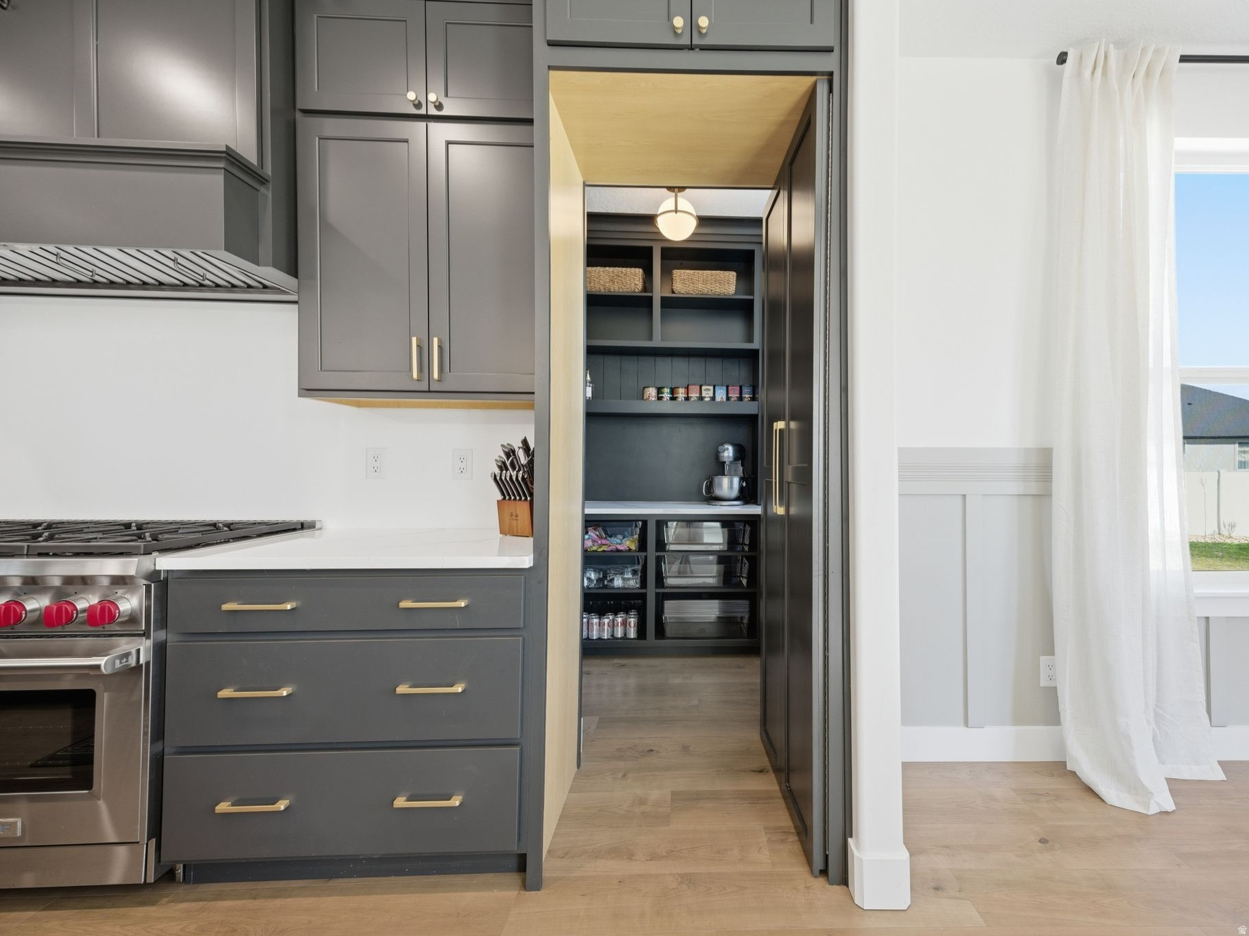 HIGH SKY ESTATES - Residential