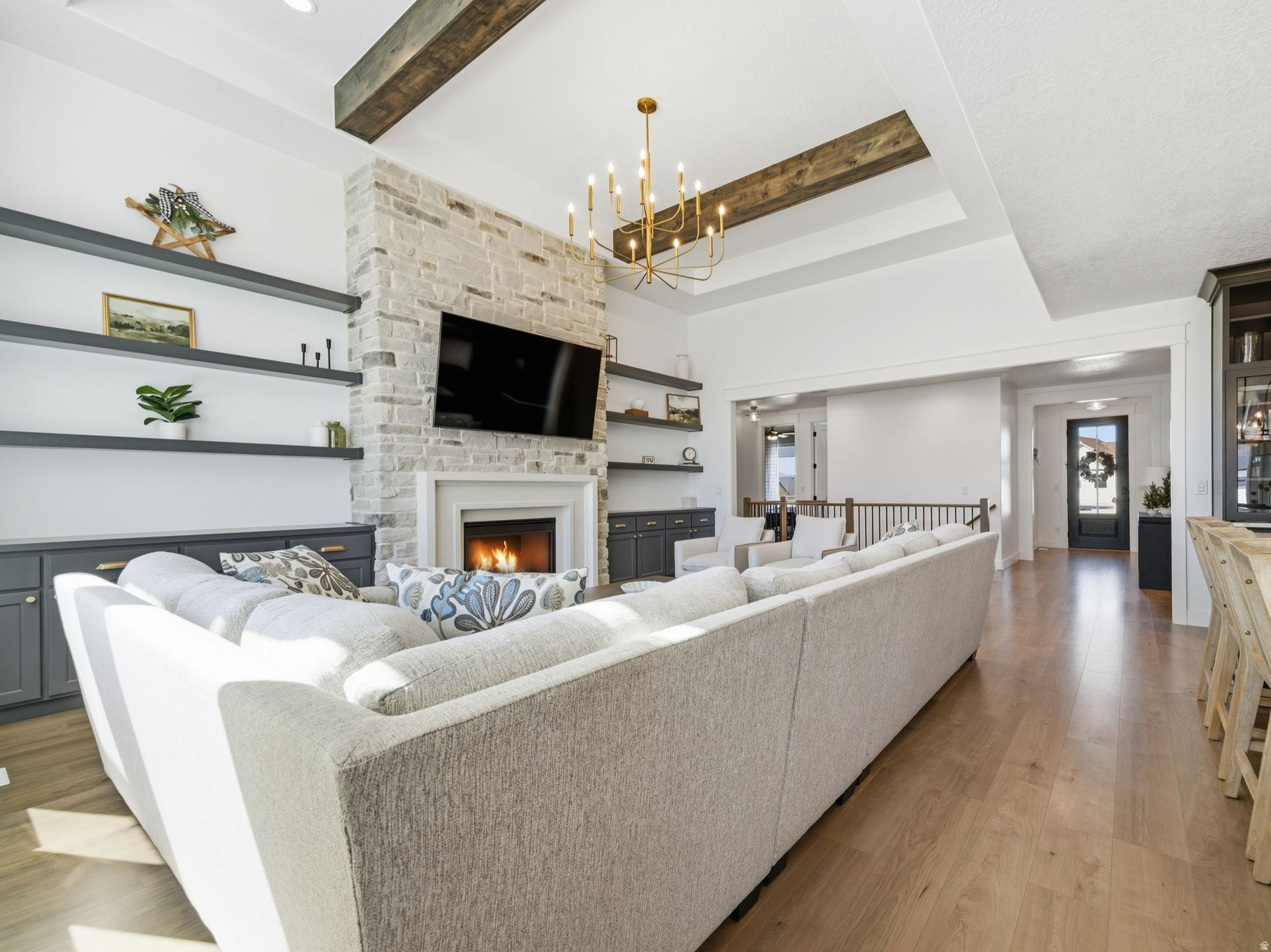 HIGH SKY ESTATES - Residential