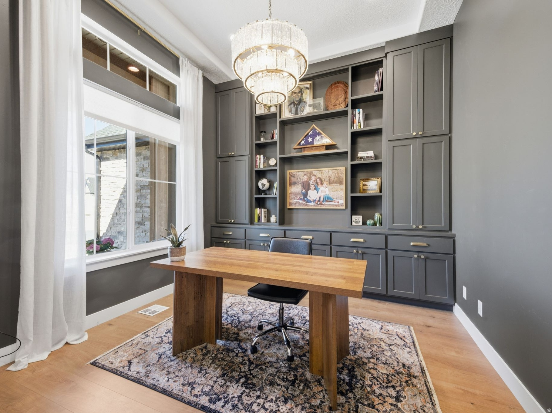 HIGH SKY ESTATES - Residential