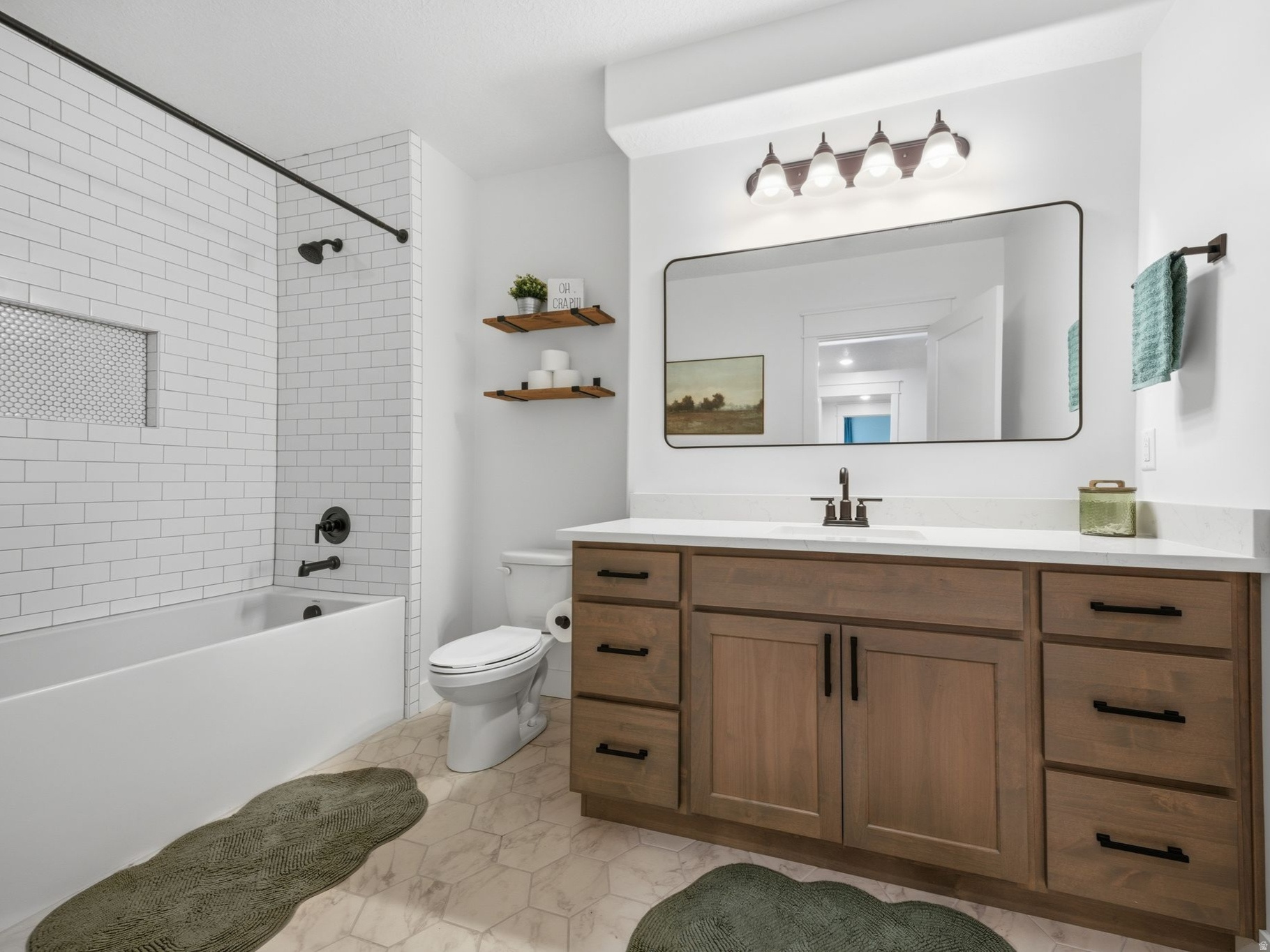 HIGH SKY ESTATES - Residential