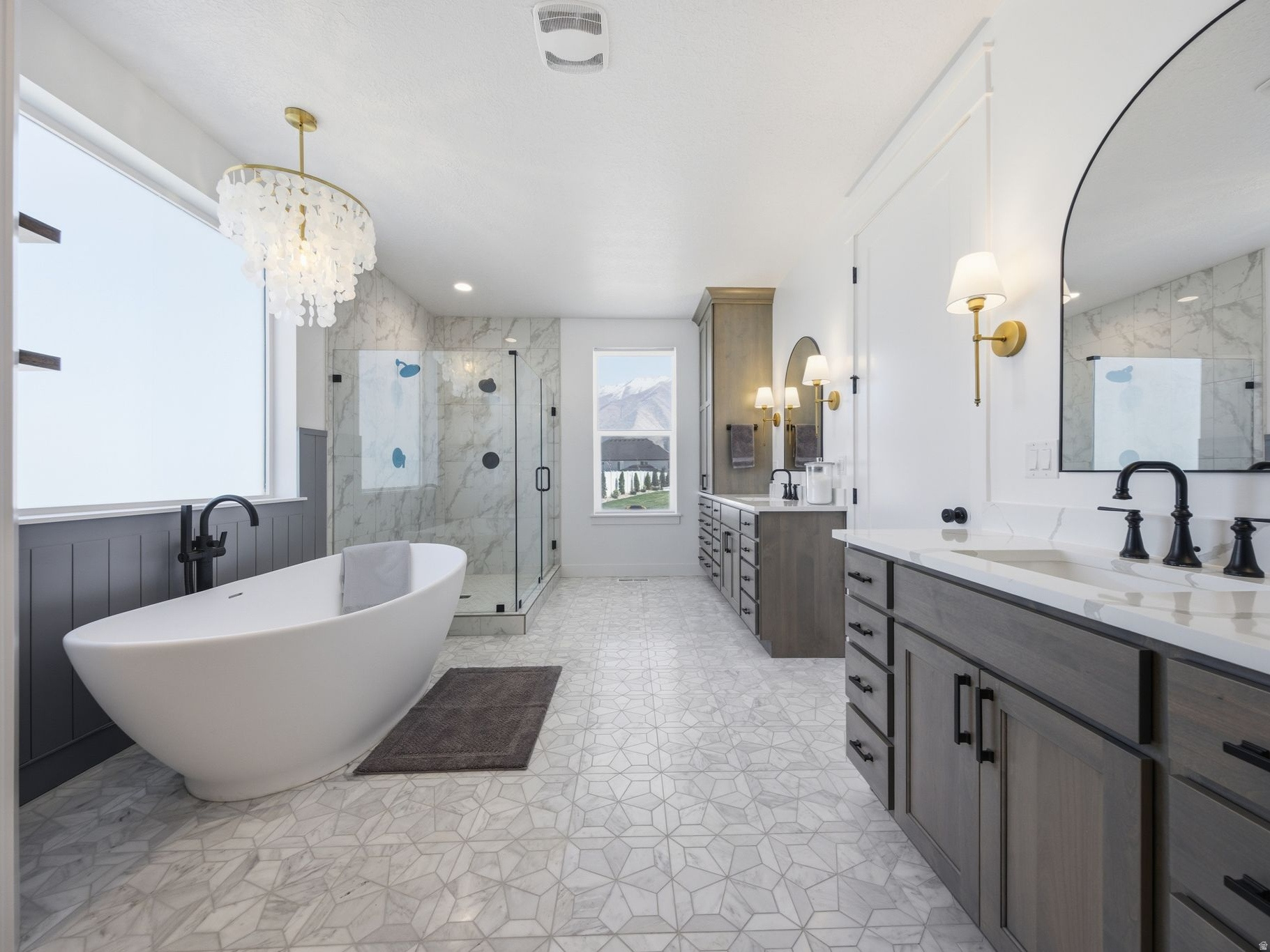 HIGH SKY ESTATES - Residential