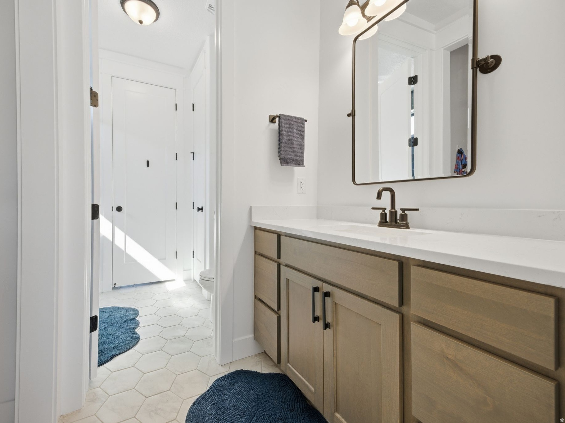 HIGH SKY ESTATES - Residential