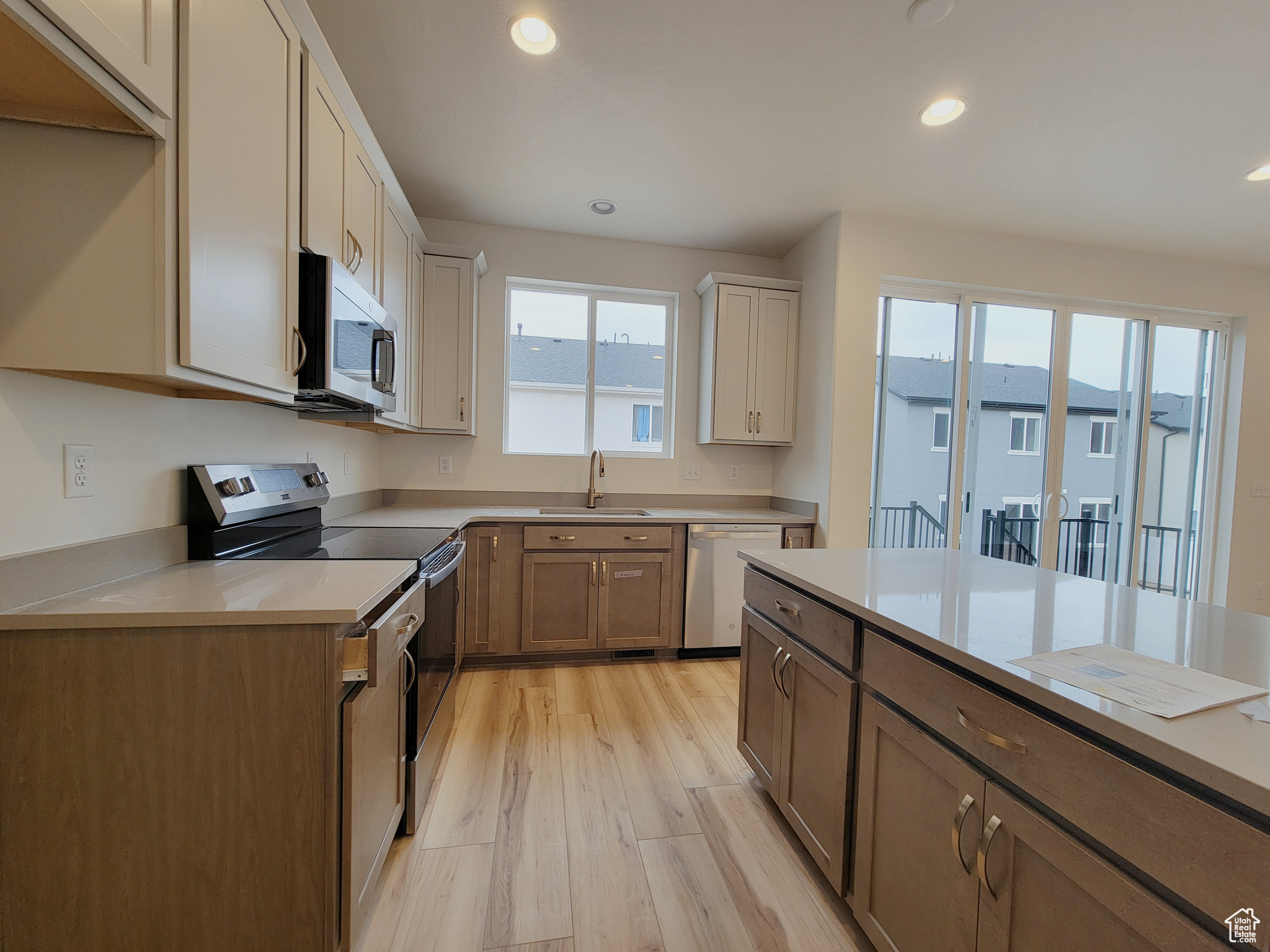 6227 S Hancock Cir, Murray, Utah image 8