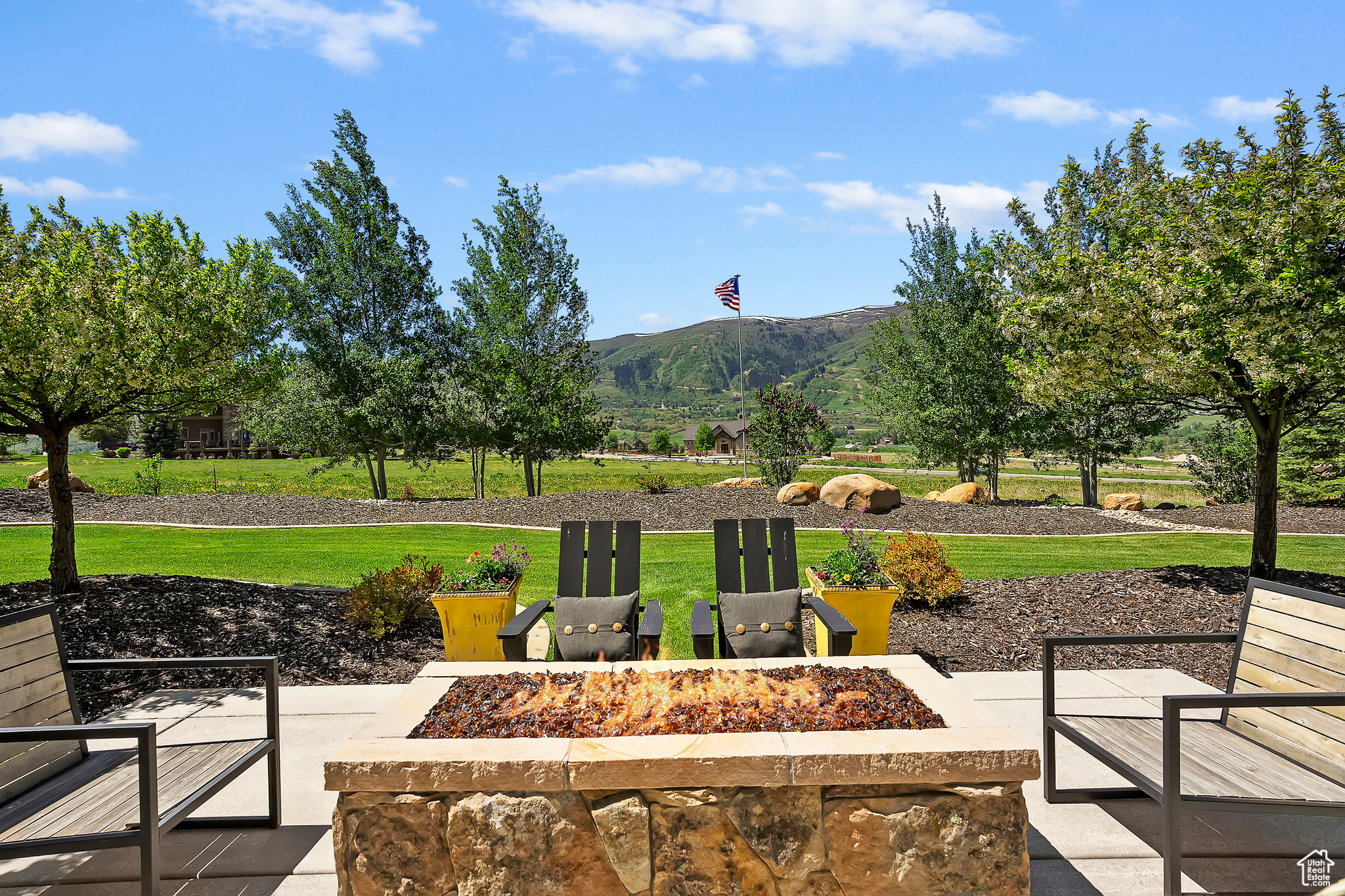 EAGLE RIDGE - Residential