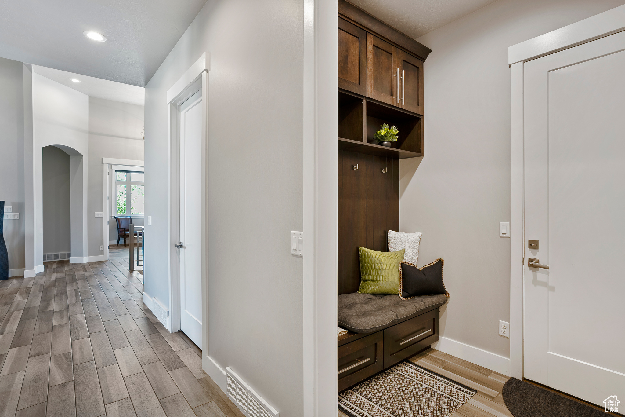 EAGLE RIDGE - Residential